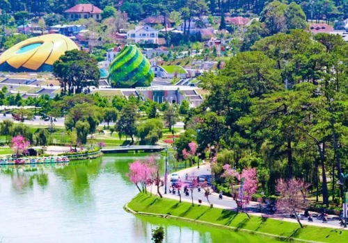 Dalat weather guide: Seasons, temperatures & travel tips