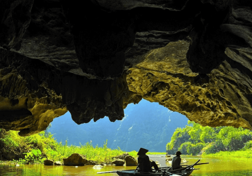 Trang An Grottoes: Discover Ninh Binh’s Breathtaking cave complex 