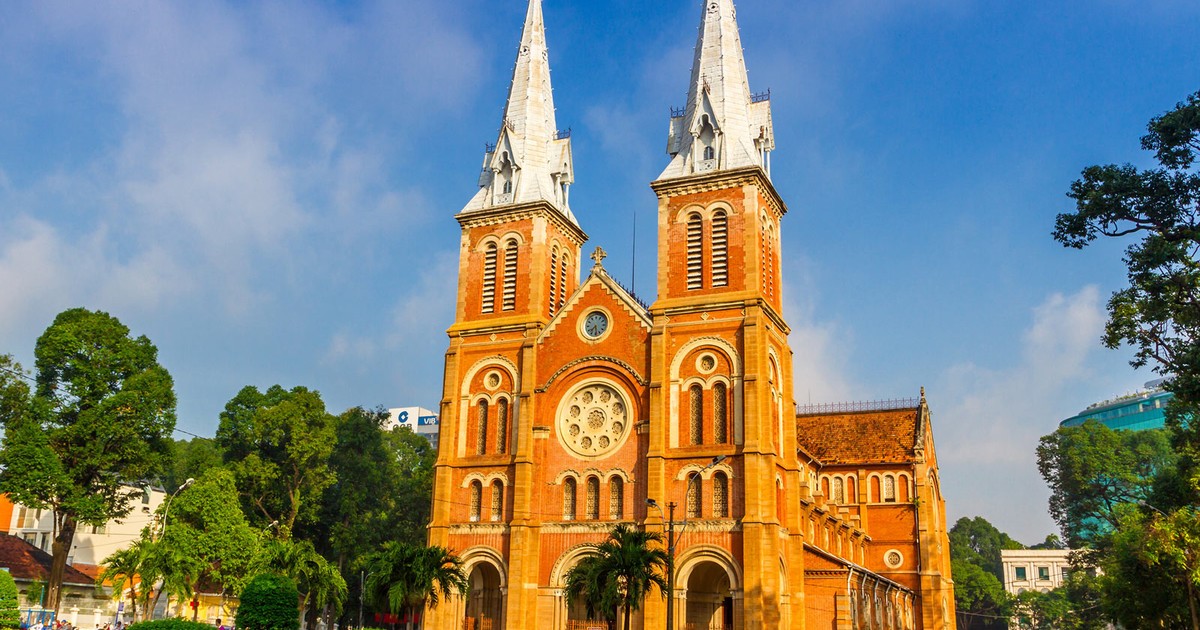saigon notre dame