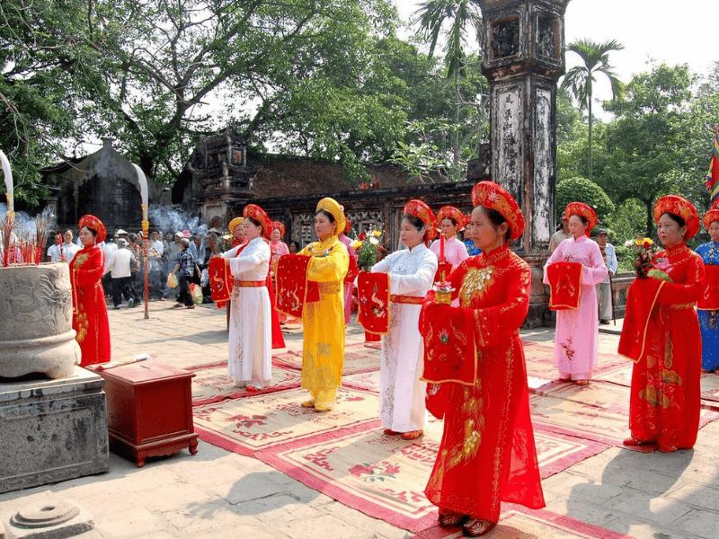 Hoa Lu festival (source: MIA)