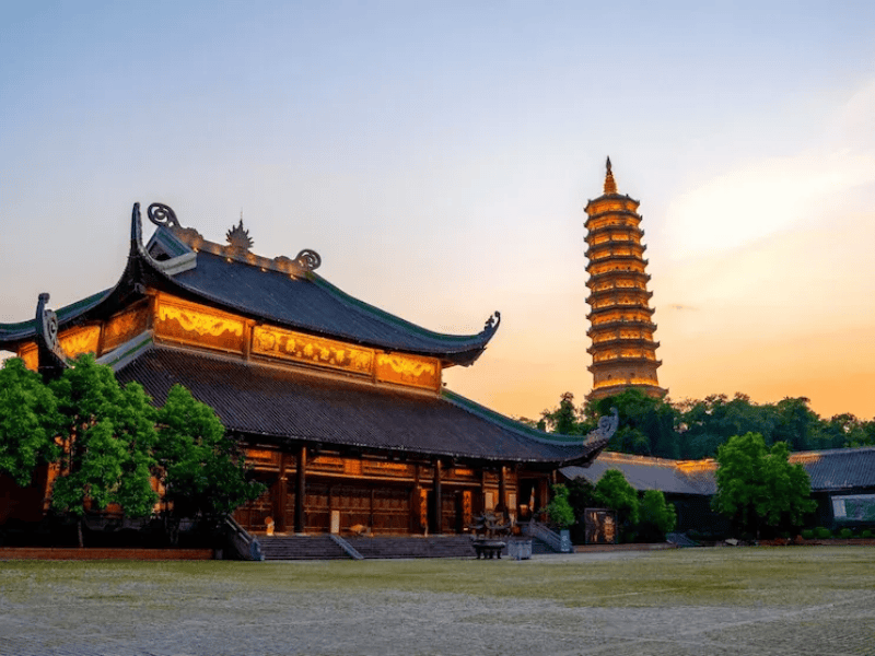 Bai Dinh pagoda (source: Vietnmam travel)
